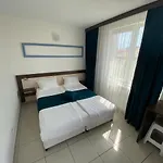 Lilia 2 Family Hotel