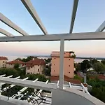 Lilia 2 Family Hotel Hotel