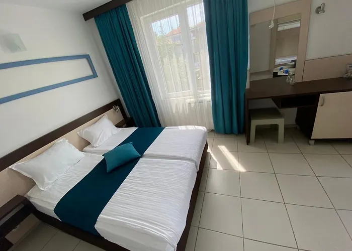 Lilia 2 Family Hotel